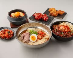 盛岡冷麺と肉丼の店 福泉 黄金町店