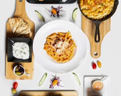 Le Saloon Bistro Bar (1333 Rue Ste-Catherine E)