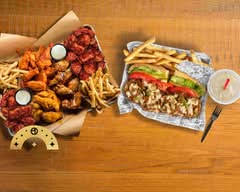 Charleys Cheesesteaks and Wings (4005 167th St)