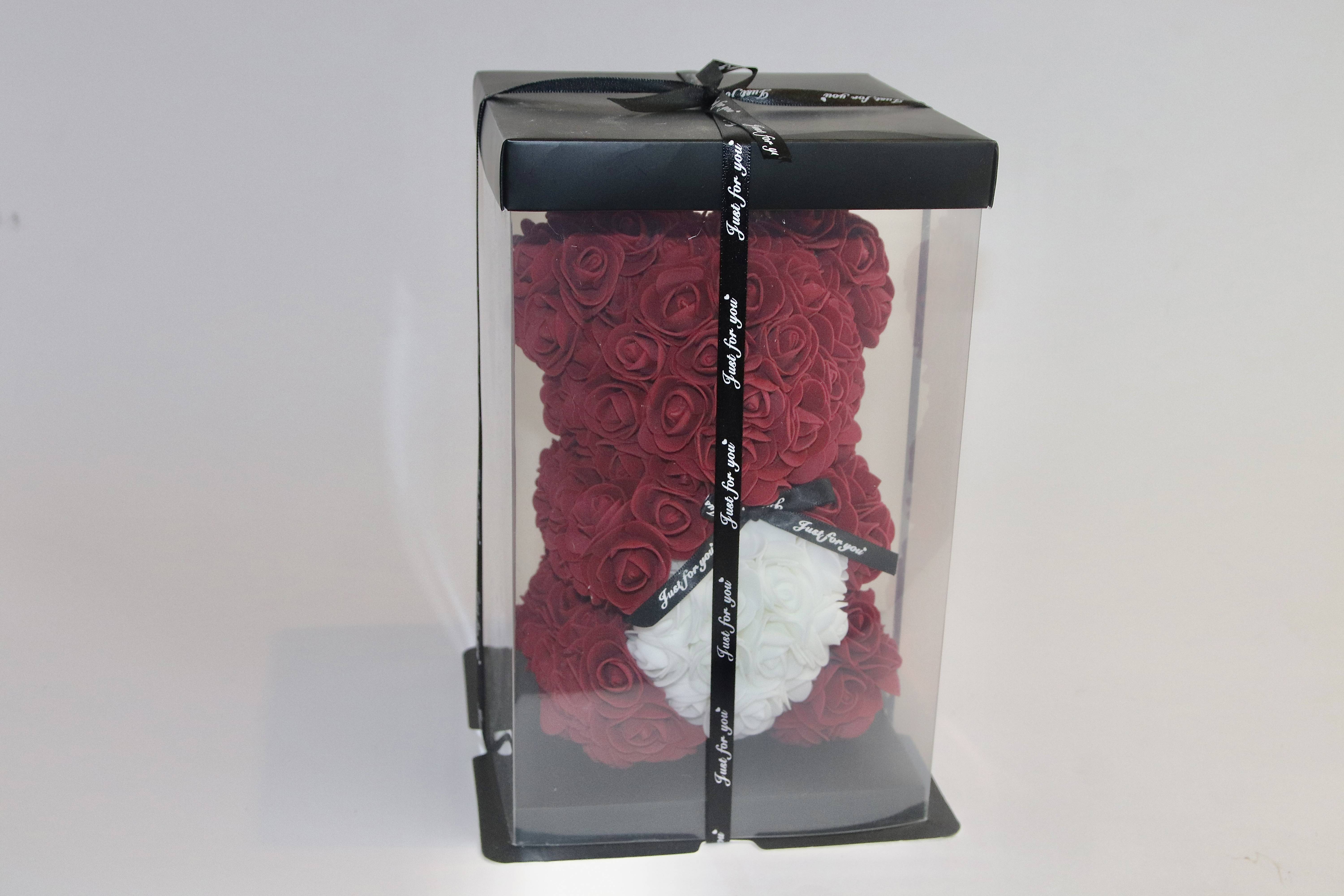Nounours pétales de rose rouge