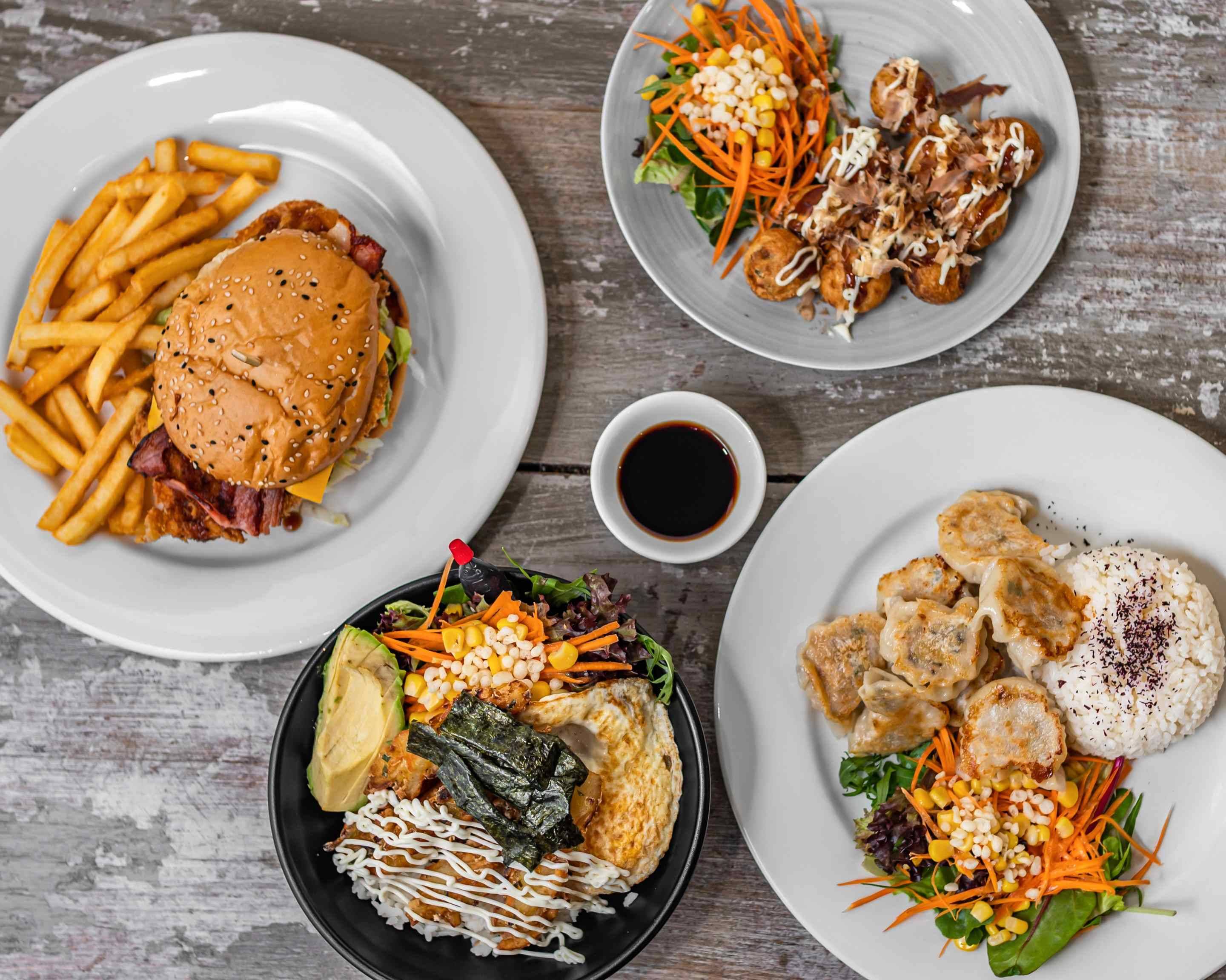 Order Hometown Cafe Bathurst Menu Delivery and Takeaway in Bathurst