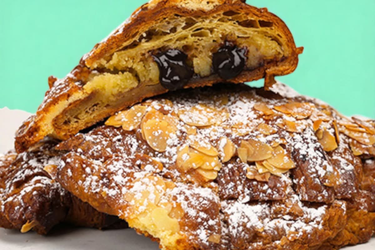 🥐 🍫  Pain au Chocolat et aux Amandes