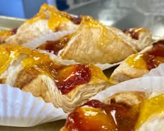 Veronica's Bakery & Cafe (4116 Mount Vernon Ave)