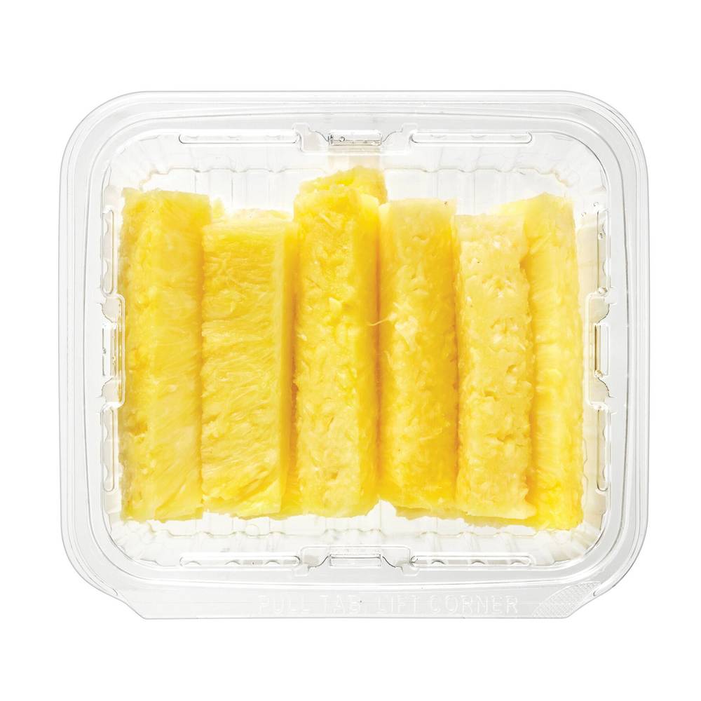 Fresh Pineapple Spears 1.36 Kg / 3 Lb