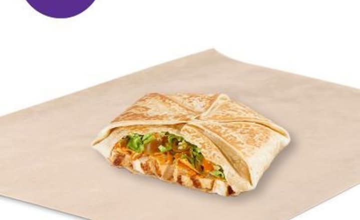 Firecracker Chicken Crunchwrap™ Slider
