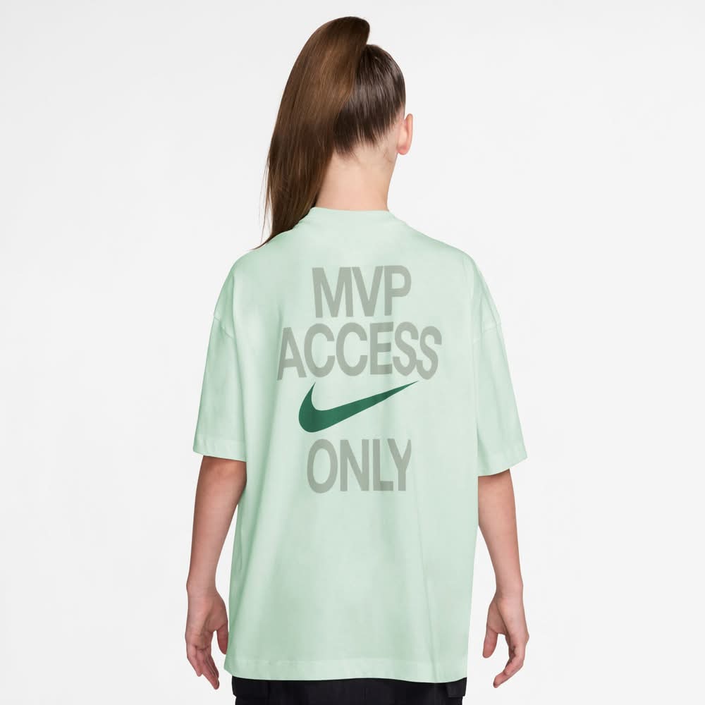 Nike Kids' Sportswear Oversized Graphic Tee (Barely Green, XL)