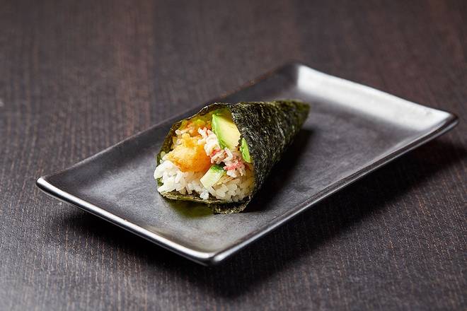 SHRIMP TEMPURA*† HAND ROLL