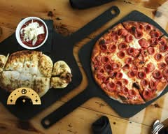 Crust & Crate Fast Fired Pizza