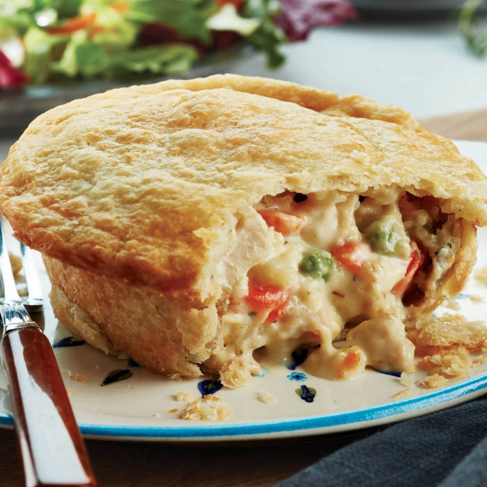 M&M Food Market · Creamy Chicken Pot Pie (250 g)