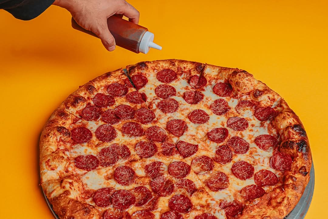 18" Hot Pepperoni Pie