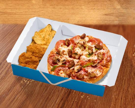 ピザBENTO たーーっぷりドミノ・デラックス＋お好きなサイド2個 MORE Domino’s Deluxe + Any 2 Sides