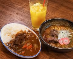 絶対領域にゃんてこった拉麺