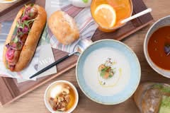 野菜スープと手作りホットドッグ RAW SOUP 学芸大学