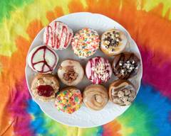 Peace, Love and Little Donuts (Massilon)