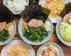 横浜家系ラーメン 家家家 飯田橋店 Yokohama iekei ra-men yah-yah-ya iidabashiten