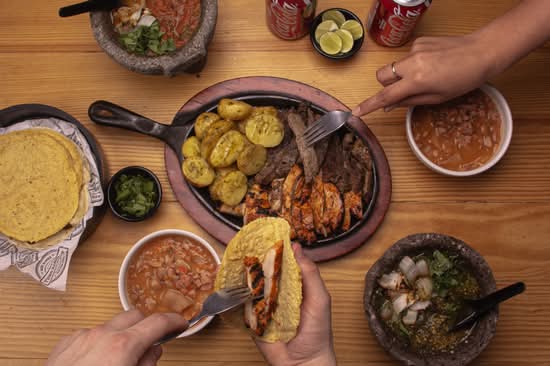 Noreste Grill (Noreste Grill García 396)