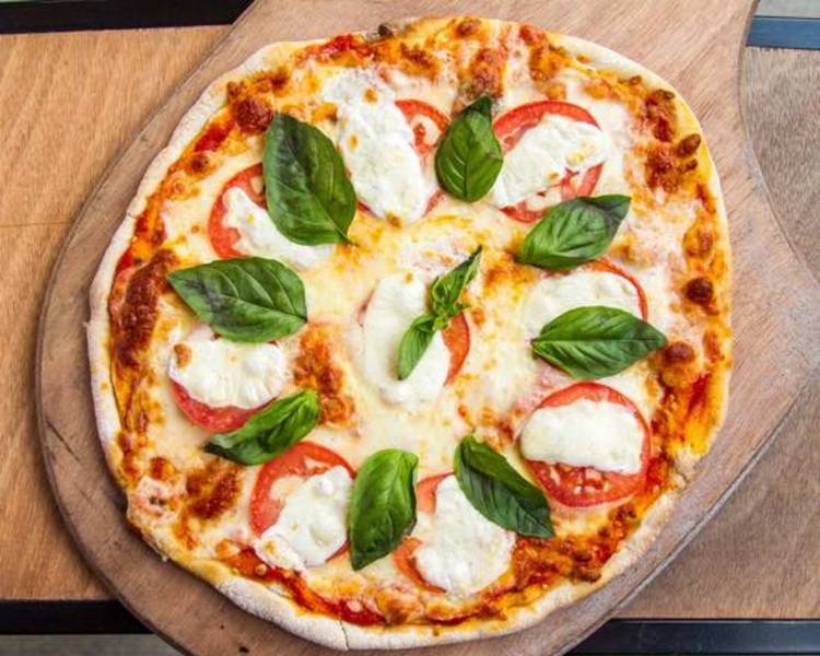 El Gallo Negro Pizzas a la Leña y Pizzeria Suc. Vasconcelos Menú a ...