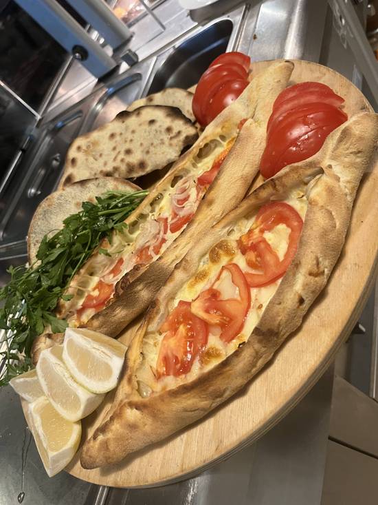 ATOM Pide Feta