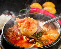韓国一人鍋・絶品スンド��ゥブ　北新地 South Korean hot pot, exquisite Sundubu Kitashinchi