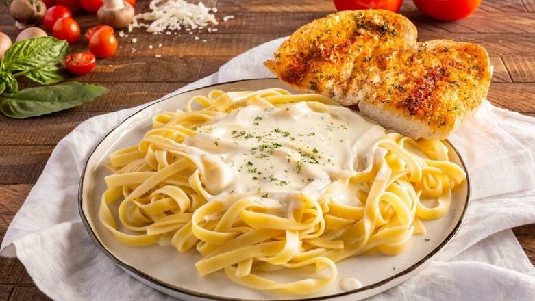 Fettuccini Alfredo