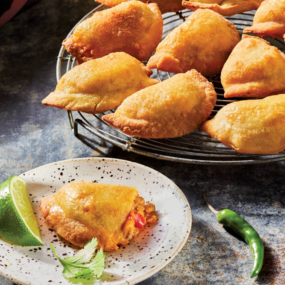 M&M Food Market Beef Empanada Bites (240 g, 12 ct)