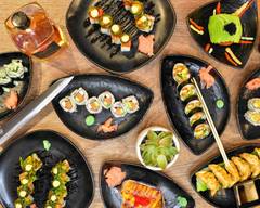 Umi Sushi & Lounge