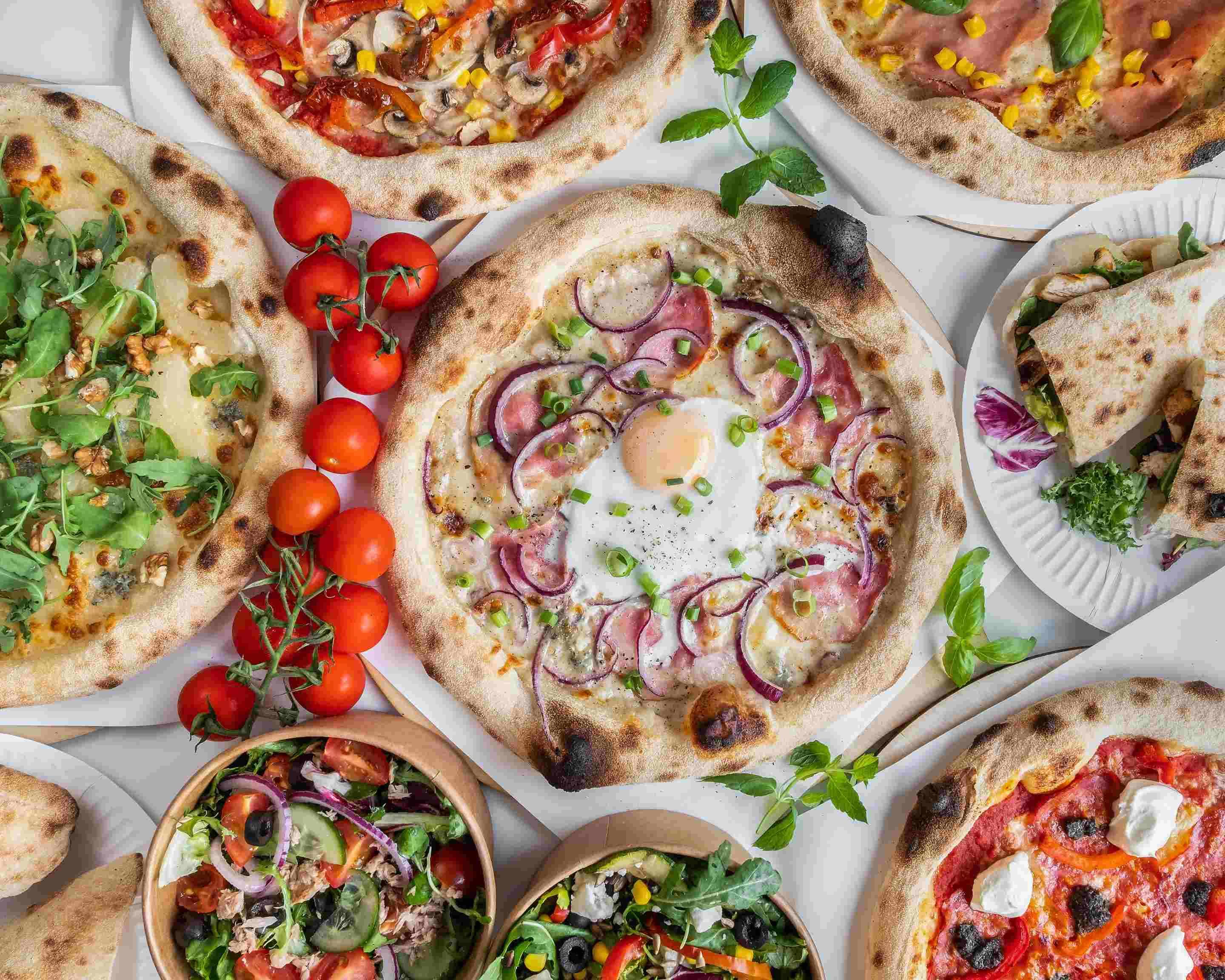 Po kawałku Pizza i kawa - C.H. Batory