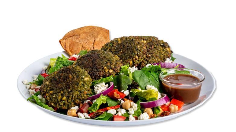 Mediterranean Salad w/ Falafel