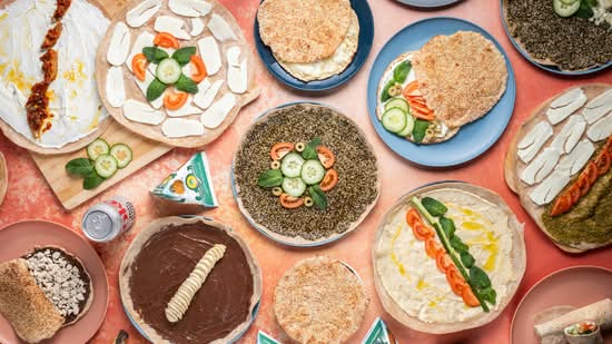 AKLÉ LEBANESE WRAPS & COFFEE