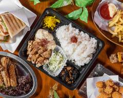 からあげ専門店　バナカラ×モンキーズ  karaage senmonten banakara×monkeys