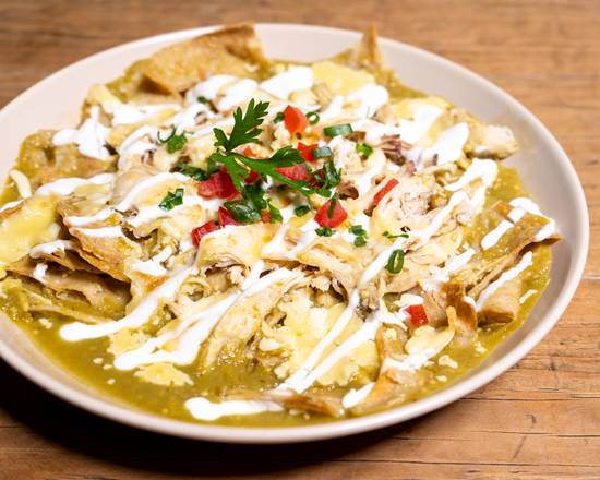 Chilaquiles verdes o pasilla