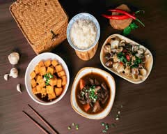 一中商圈 75巷黑色圍牆