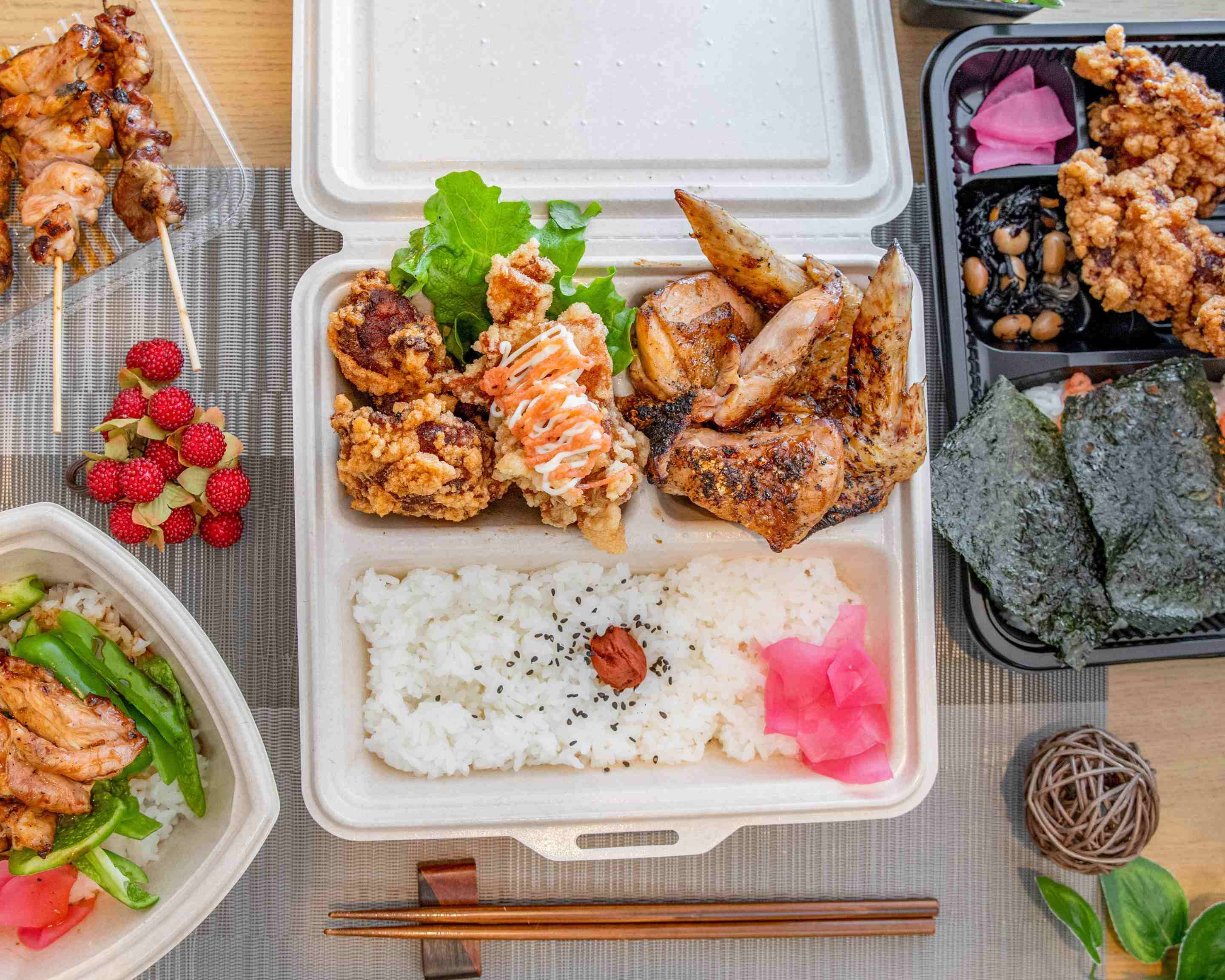 アッチャンノカラアゲヤ×ヤキトリ トリジュウのデリバリー ・持ち帰り