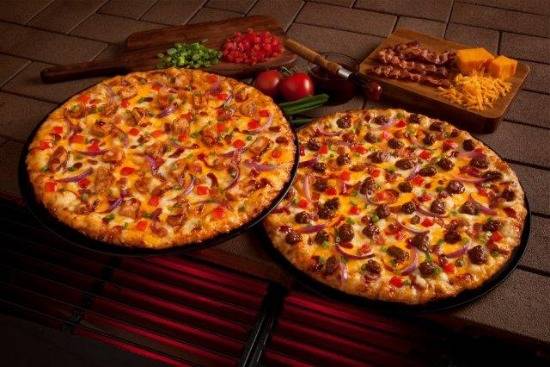 BBQ Chicken Medium Pizza