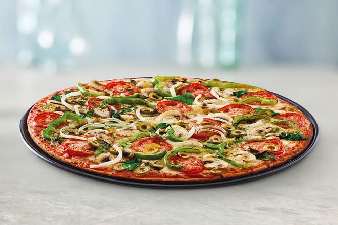 Very Vegy on Gluten Free Cauliflower Crust††