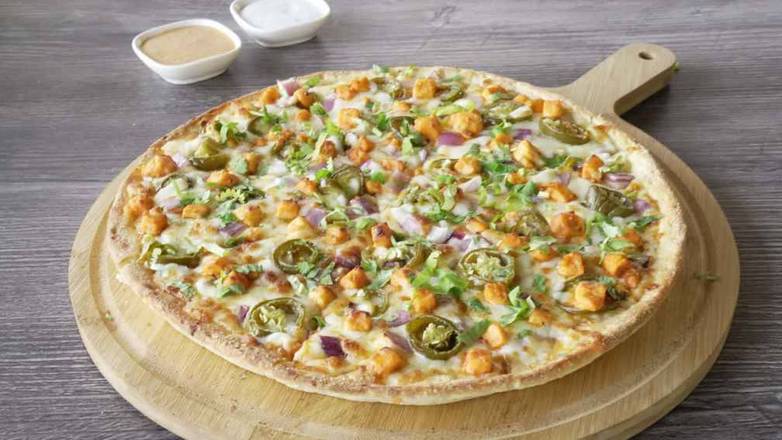 Achari Pesto Paneer Pizza