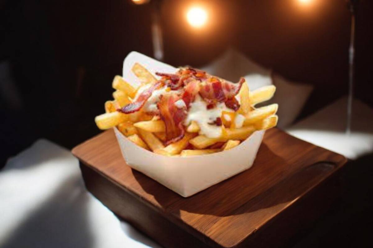 🍟 Cheesy Bacon Fries