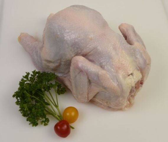 Halal Whole Fresh Chickens, approx 3.5 lbs (1 Unit per Case)