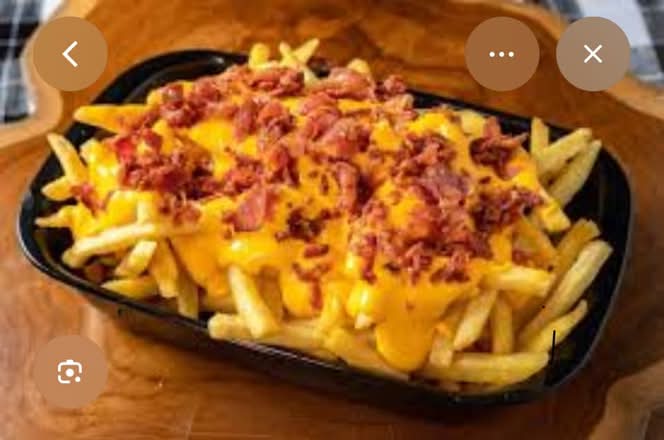 Batata Frita Media c/ Bacon, Cheddar