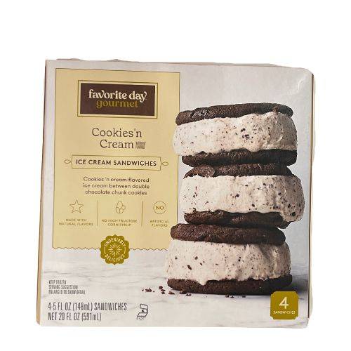 Favorite Day Ice Cream Sandwiches, Cookies 'N Cream (4 x 5 fl oz)