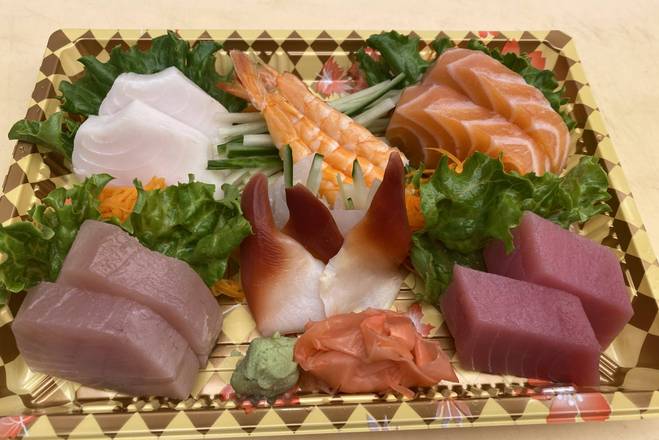 Assorted sashimi (16pcs)