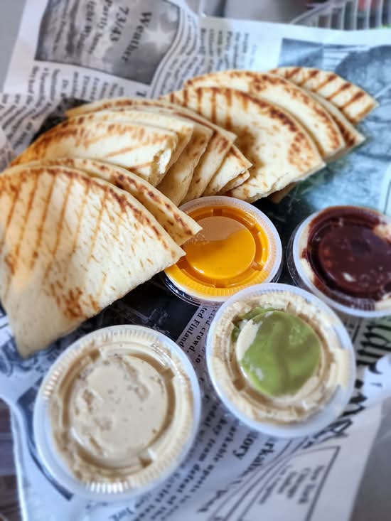 The Hidden Garden Bistro (Snowflake)