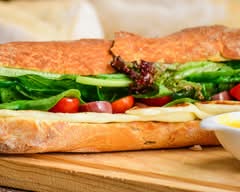 Green street deli (34085 pacific coast hwy #116)