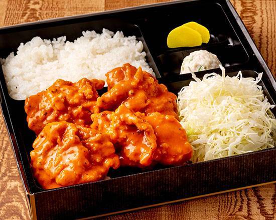 マスタードげんこつ唐揚げ弁当 4個 Mustard Fried Chicken Bento Box (4 Pieces)