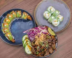 Sanuki Sushi & Street Thaï (13 Avenue du 8 Mai 1945, Bis)