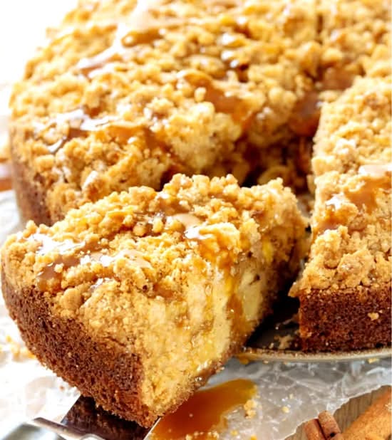 Apple crumble cake