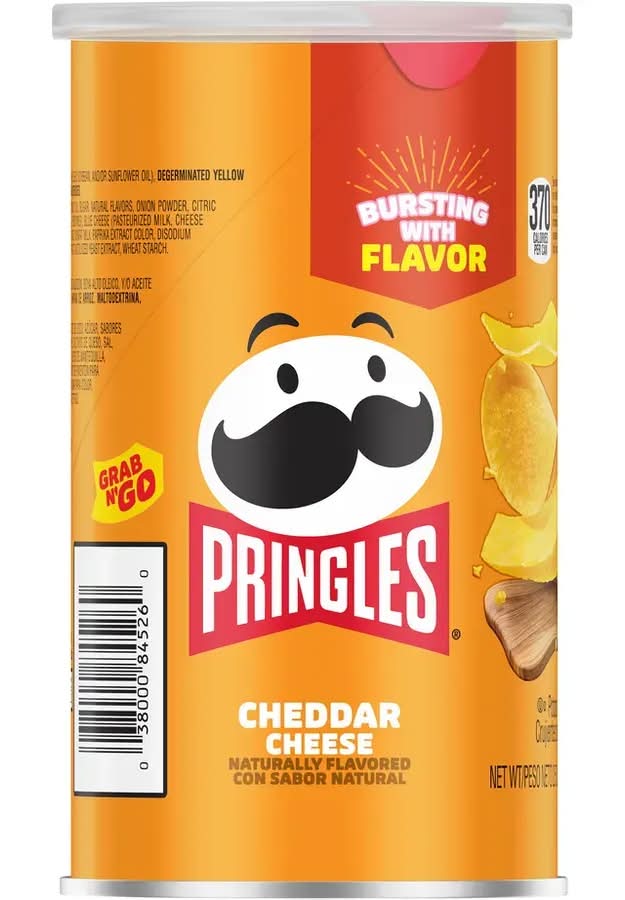 Pringles Cheddar Cheese Potato Crisps