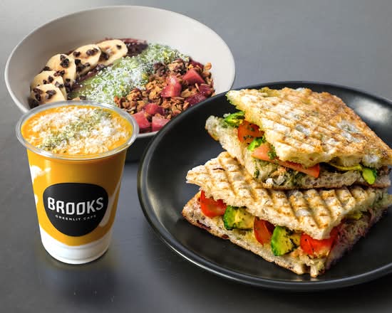BROOKS GREENLIT CAFEーサンドイッチ・アサイーボウル・スムージー専門店ー