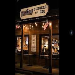 Outlaw Burgers & BBQ (111 W 4th St)
