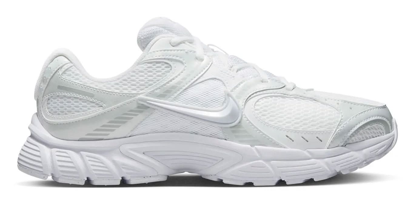 Nike V5 Rnr Sneaker - Men's (White Medium - 9.5)